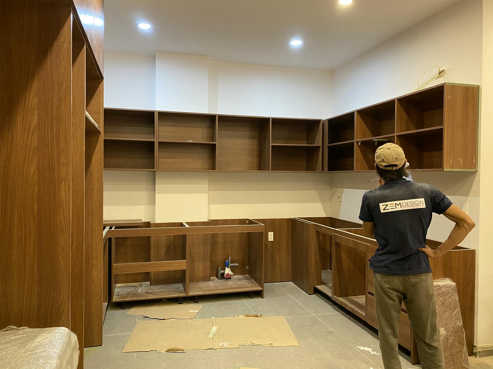 thi công tủ bếp gỗ công nghiệp MDF 2022