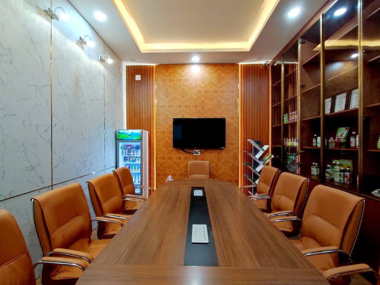Hoàn thiện thi công nội thất phòng họp cho văn phòng Hoàn thiện thi công nội thất phòng họp cho văn phòng
