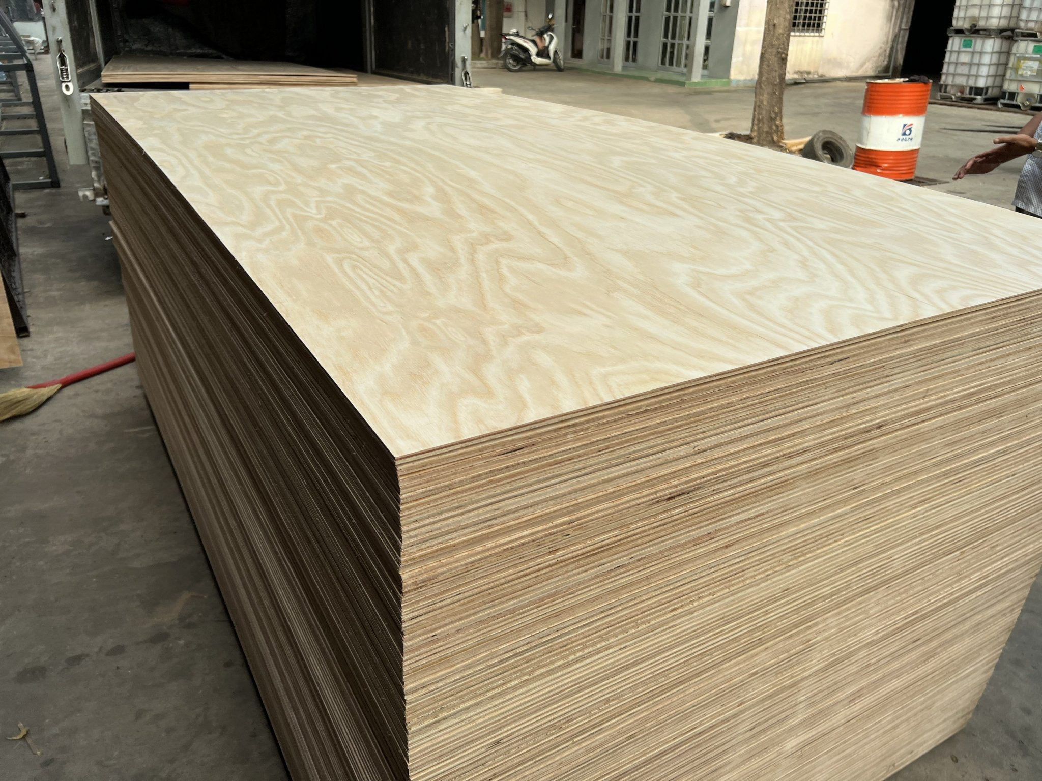 Lợi ích khi dùng plywood chống nước Lợi ích khi dùng plywood chống nước