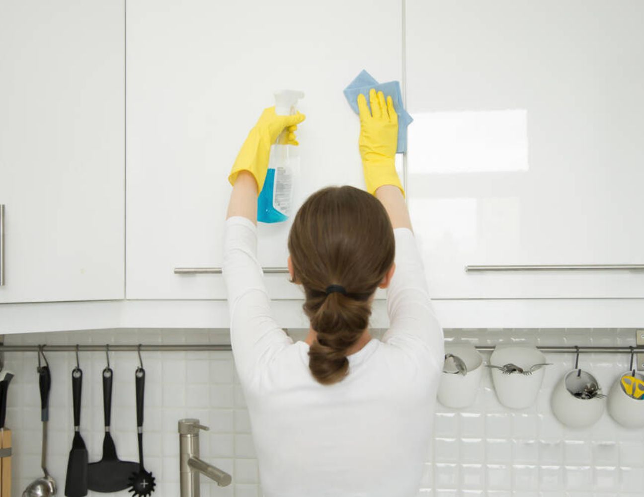 Màu acrylic dễ vệ sinh