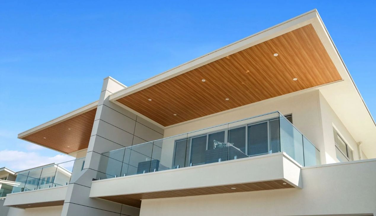 Một mẫu trần nhựa giả gỗ cao cấp