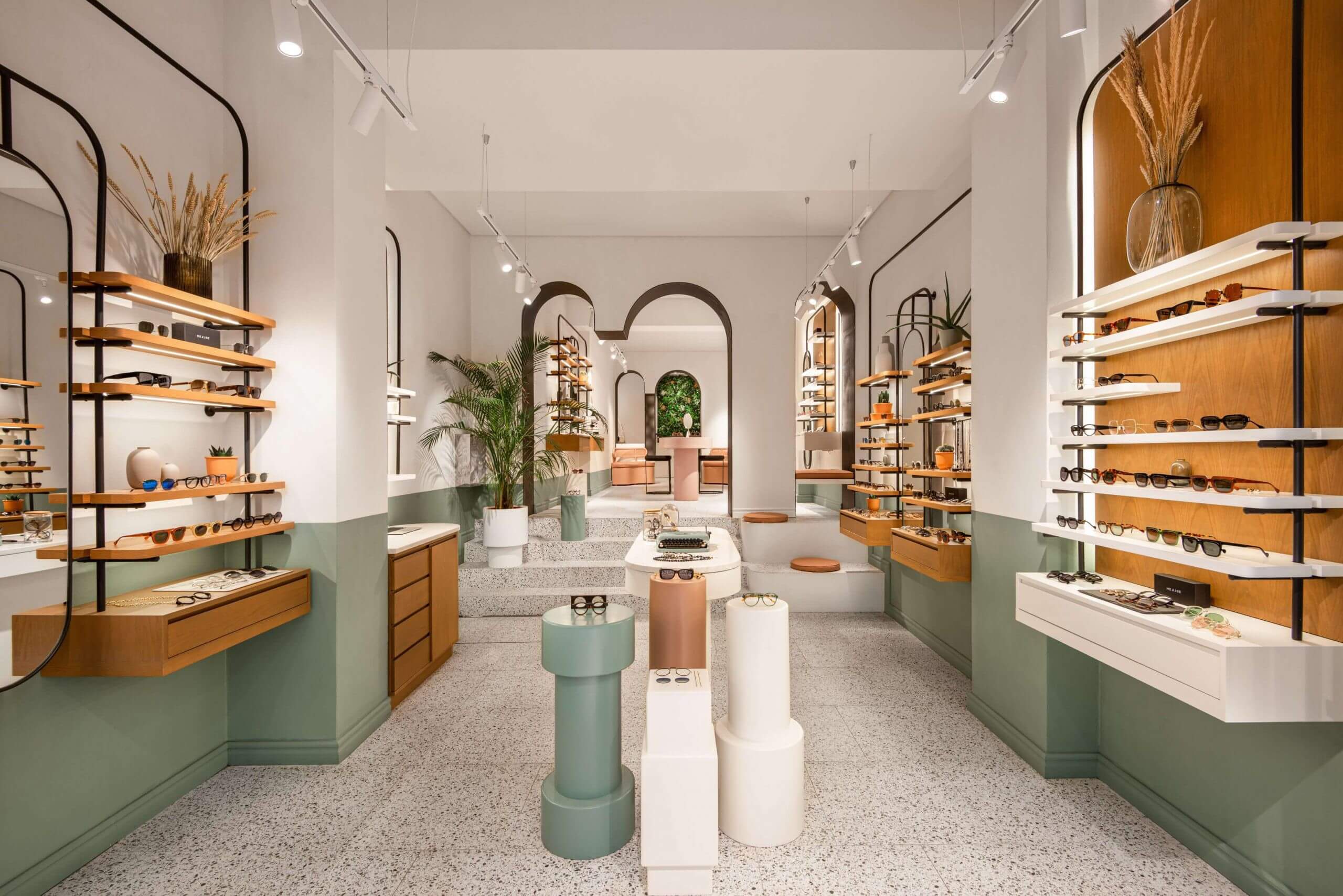 Thiết kế nội thất showroom đẹp