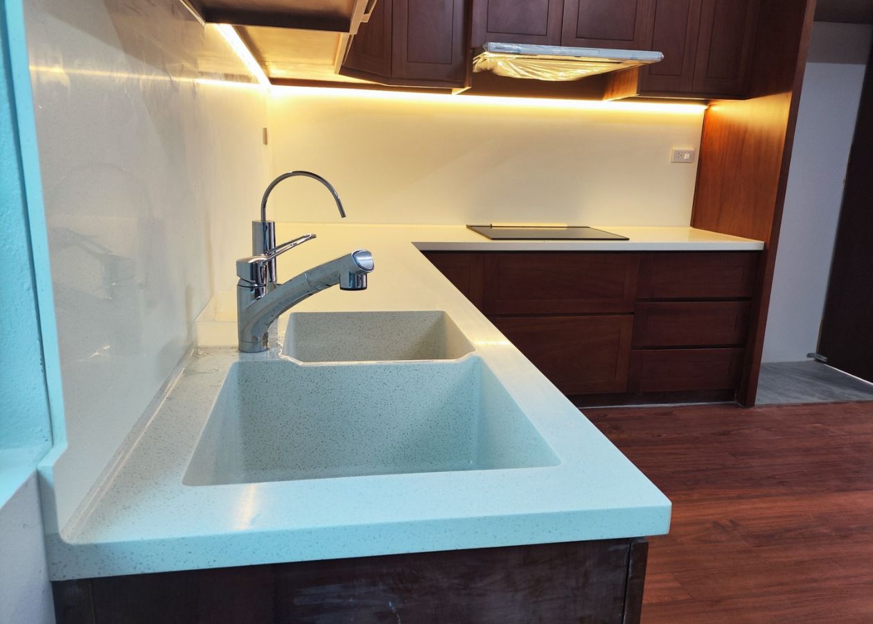 Mặt đá bếp solid surface đẹp