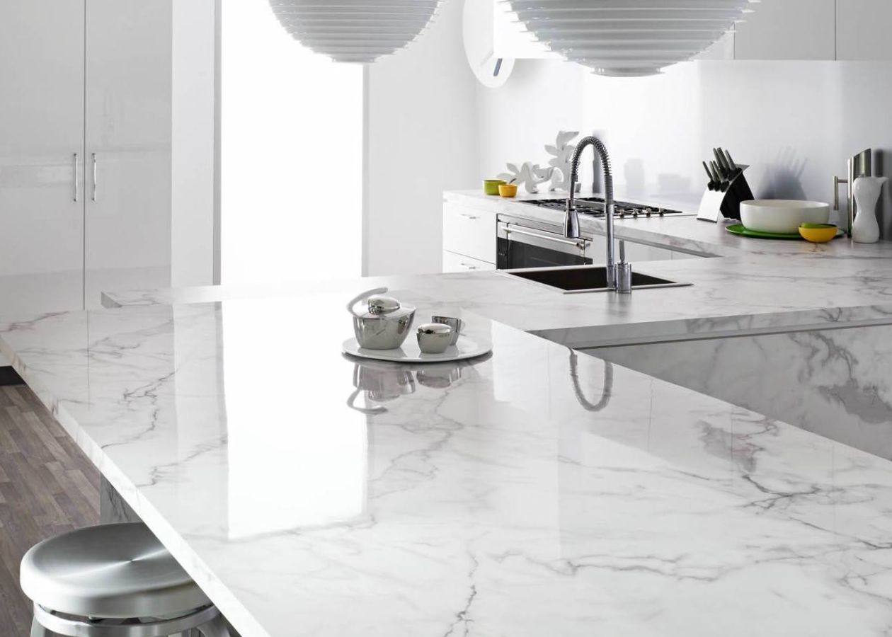 Đá bếp trắng vân mây