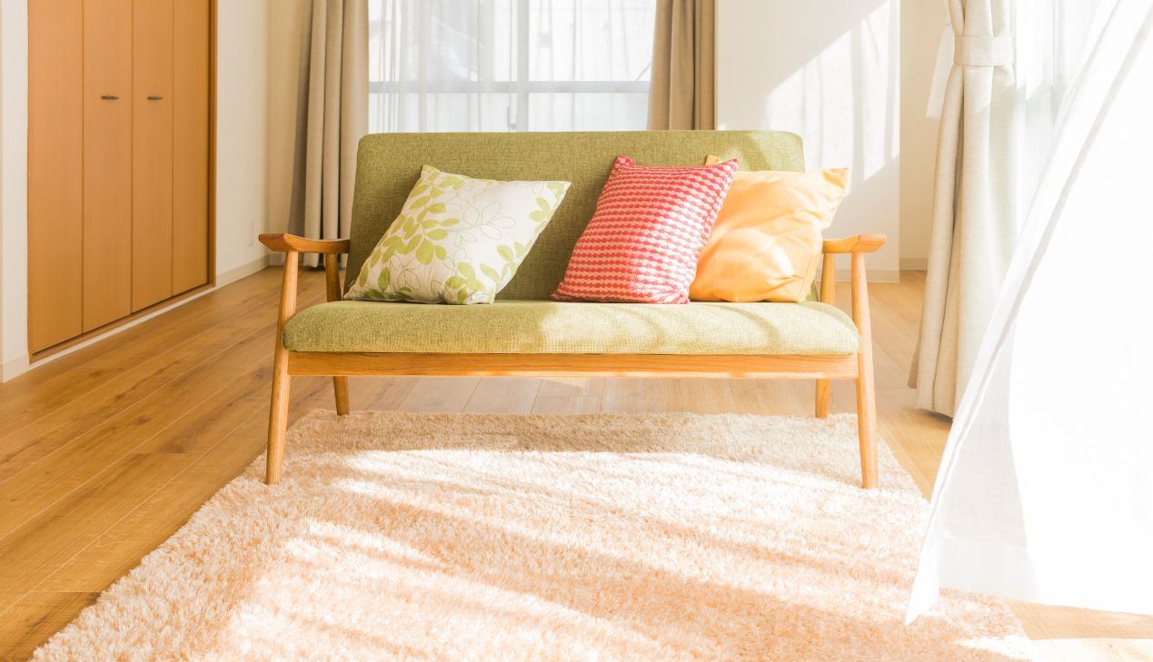 Ghế sofa gỗ phù hợp chung cư nhỏ
