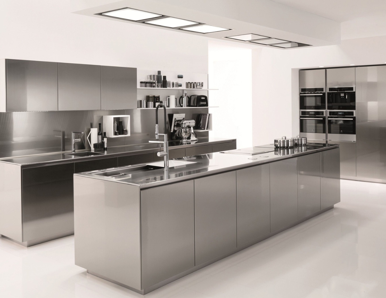Mẫu tủ bếp inox chữ I