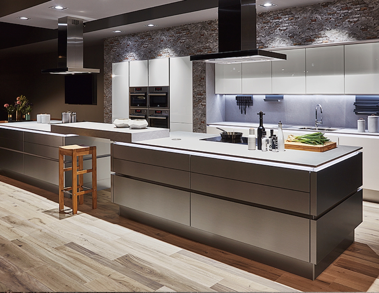 Mẫu tủ bếp inox sang trọng