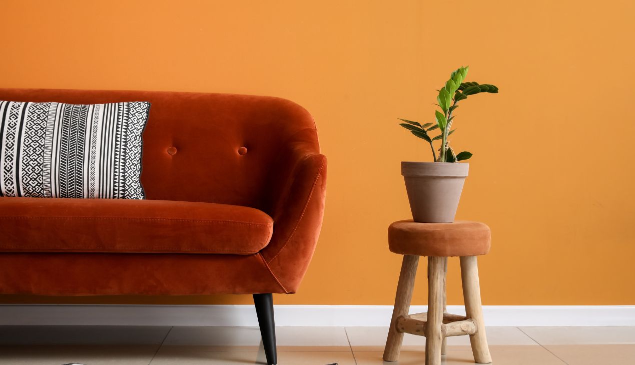 Sofa gỗ kê phòng khách
