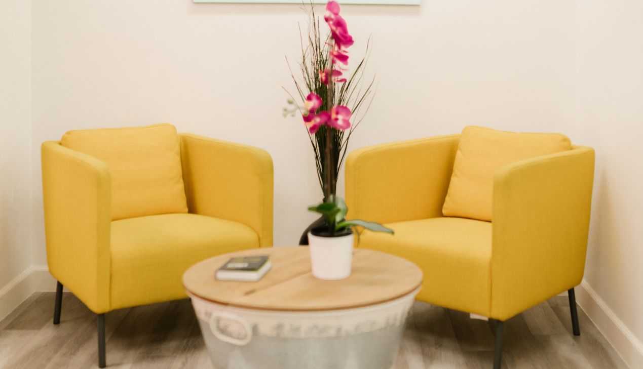 Sofa nhỏ tiết kiệm không gian