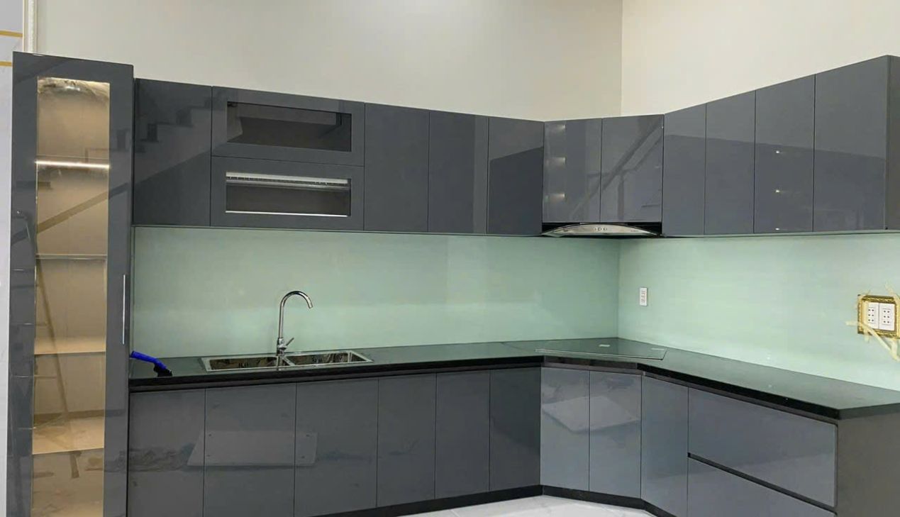 Tủ bếp Vincoplast hiện đại