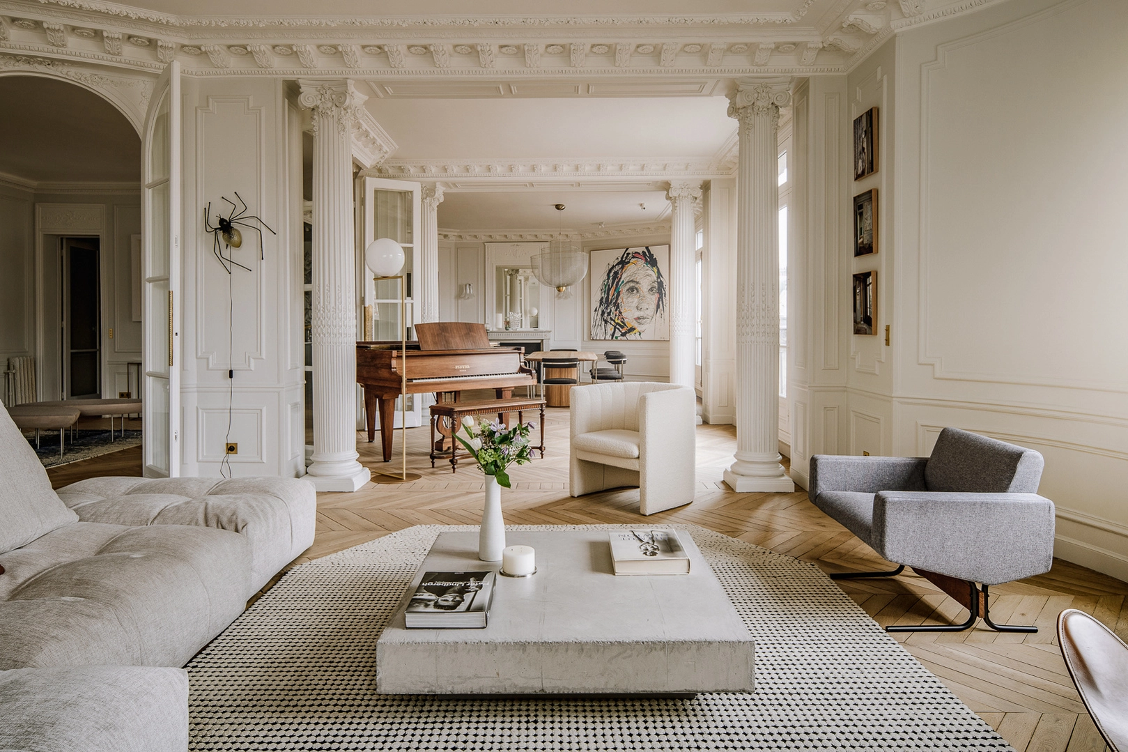 Cách phối màu phong cách Parisian Chic